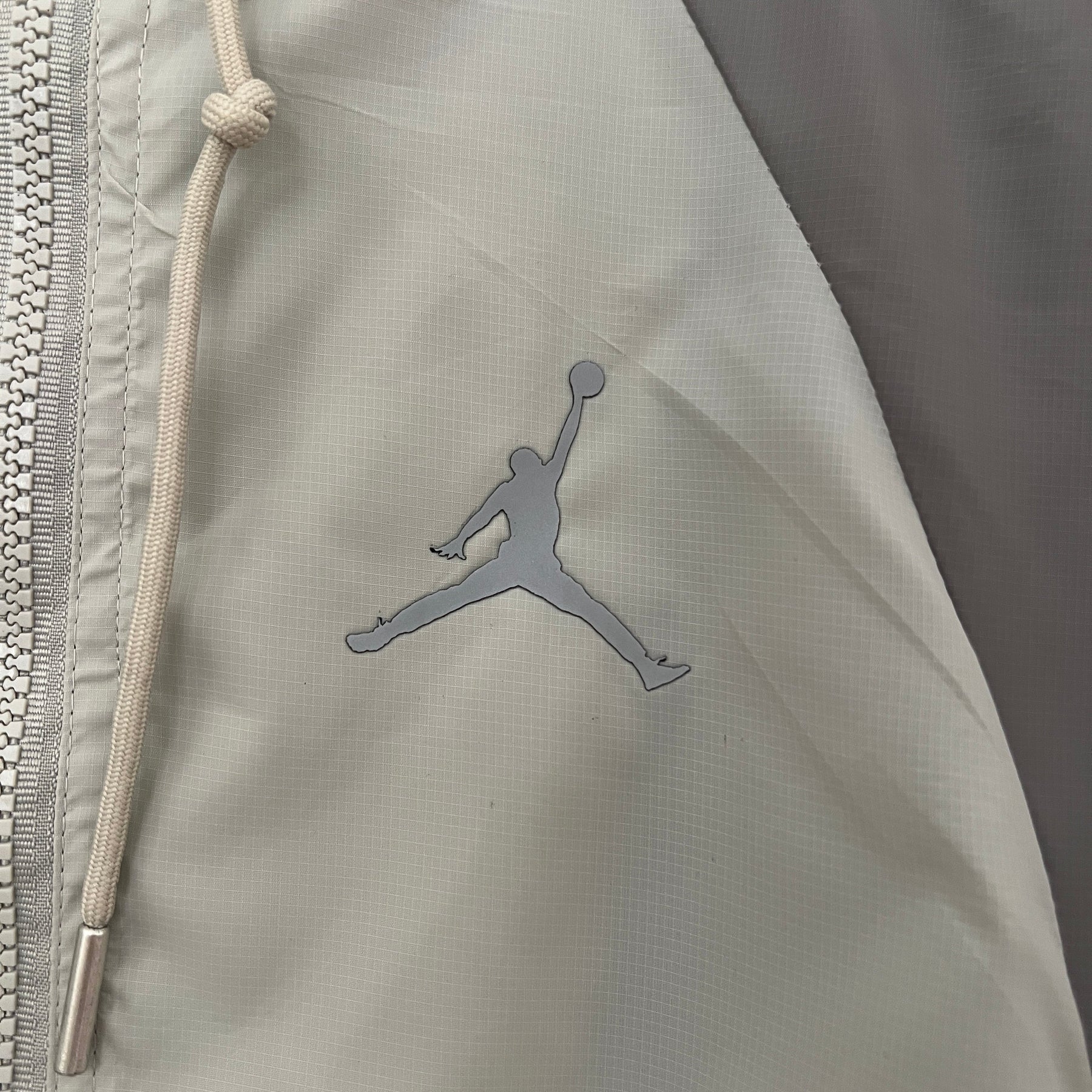 Corta Vento Jordan Essentials